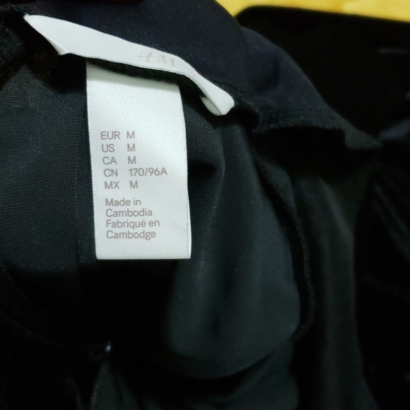 H&M DRESS 👗 - Picture 4 of 7